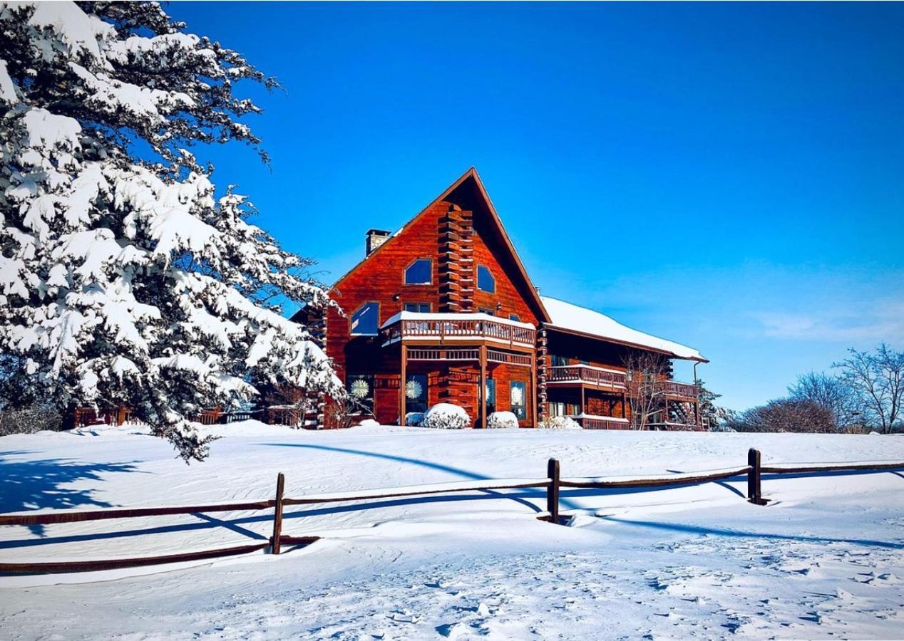 Point Au Roche Lodge Plattsburgh Exterior photo
